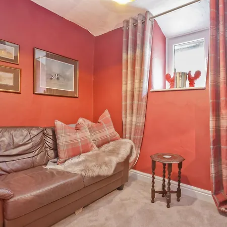 2 Bed In 78606